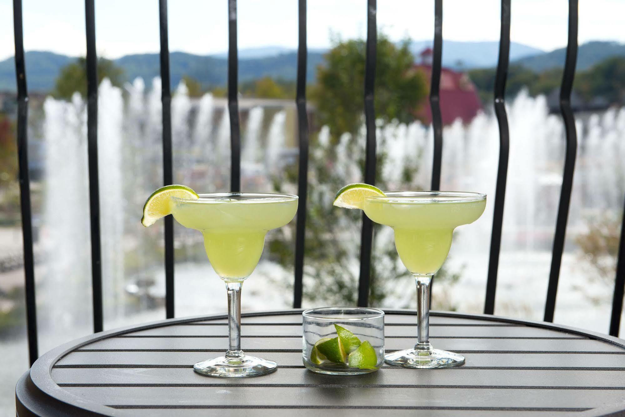 Margaritaville Island Hotel Pigeon Forge Ngoại thất bức ảnh